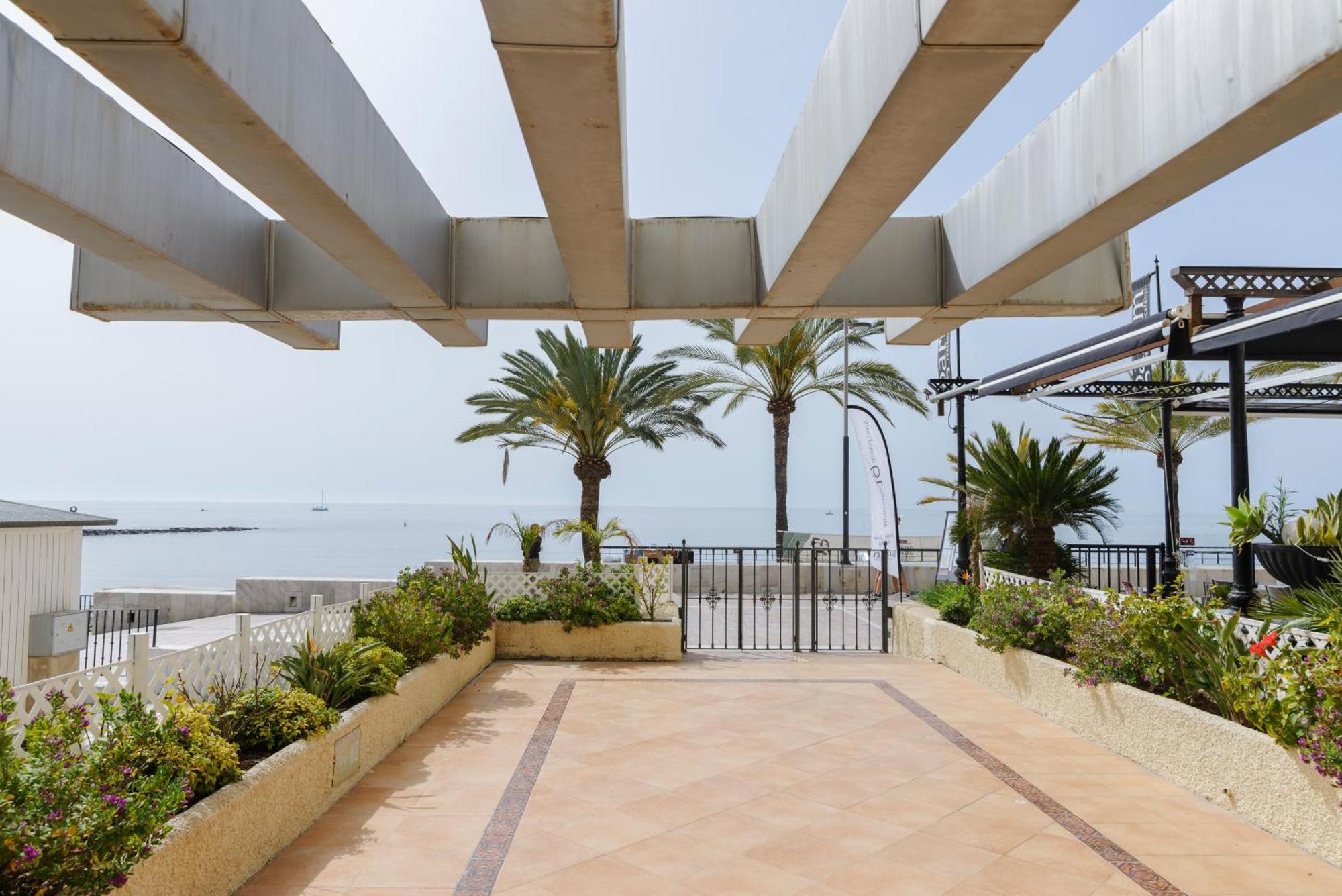 Sea Front Apartment In Marbella Center 外观 照片
